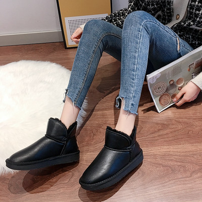 Casual γυναικείες χειμερινές μπότες με μαλακή επένδυση σε μαύρο και άσπρο χρώμα