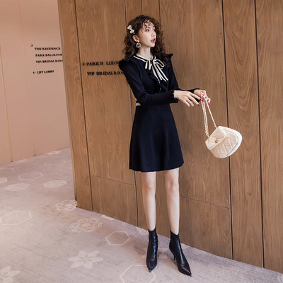 Μαύρο γυναικείο φόρεμα με κορδέλα στο κολάρο