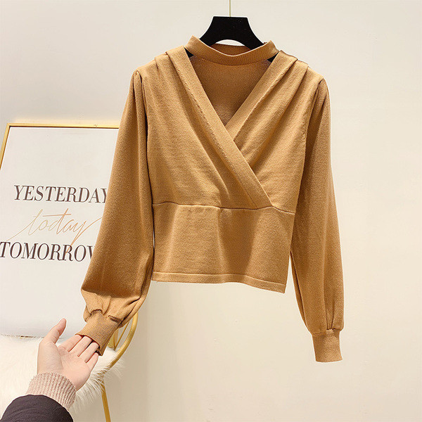 Γυναικείο πουλόβερ με V-Neck σε κόκκινο, καφέ, μαύρο και μπεζ χρώμα