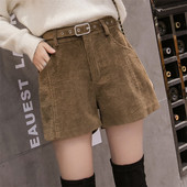 Női kordbársony rövidnadrág övvel barna és fekete színben