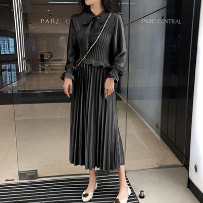 Fusta de dama moderna cu fusta plisata si cravate in roz, bej si negru