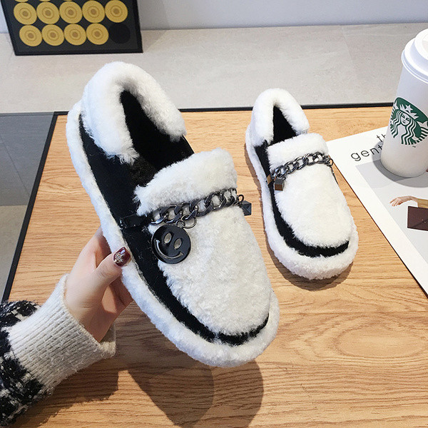 Pantofi casual dama cu talpa plate si element metalic in alb, negru si verde