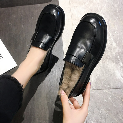 Γυναικεία casual έκο δερμάτινα υποδήματα με μαλακή επένδυση σε μαύρο χρώμα