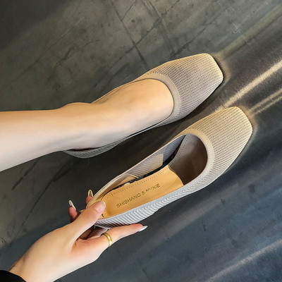 Γυναικεία υποδήματα με χαμιλό τακουνιάς σε κίτρινο, μαύρο και μπεζ χρώμα