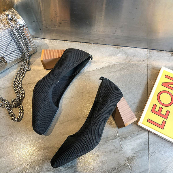 Γυναικεία υποδήματα με χαμιλό τακουνιάς σε κίτρινο, μαύρο και μπεζ χρώμα