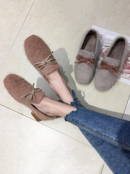 Női pehelycipő vastag sarkú bézs, szürke és fekete színben