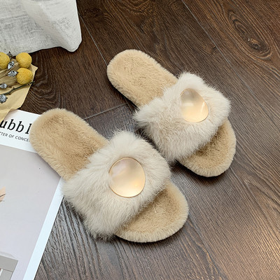 Casual γυναικίες παντόφλες με οικολογική γούνα και μεταλλικό στοιχείο σε μπεζ, μαύρο και πράσινο χρώμα