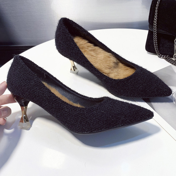 Νέο μοντέλο γυναικεία παπούτσια σε διάφορα χρώματα μυτερό μοντέλο