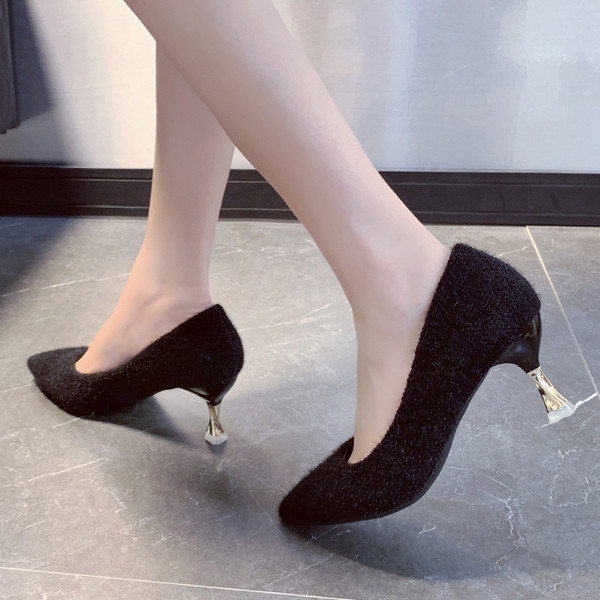 Νέο μοντέλο γυναικεία παπούτσια σε διάφορα χρώματα μυτερό μοντέλο