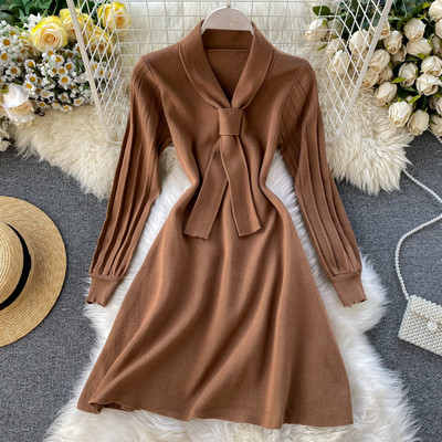 Χειμερινό γυναικείο πλεκτό φόρεμα με δαντέλα σε μακρύ μανίκι ροζ, μπλε, καφέ και μαύρο χρώμα