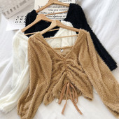 Γυναικείο πουλόβερ σε μαύρο, λευκό και μπεζ  χρώμα με κορδόνια και V-neck