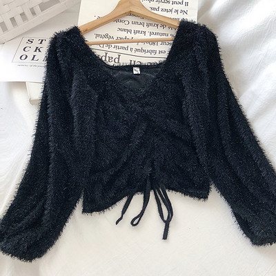 Γυναικείο πουλόβερ σε μαύρο, λευκό και μπεζ  χρώμα με κορδόνια και V-neck