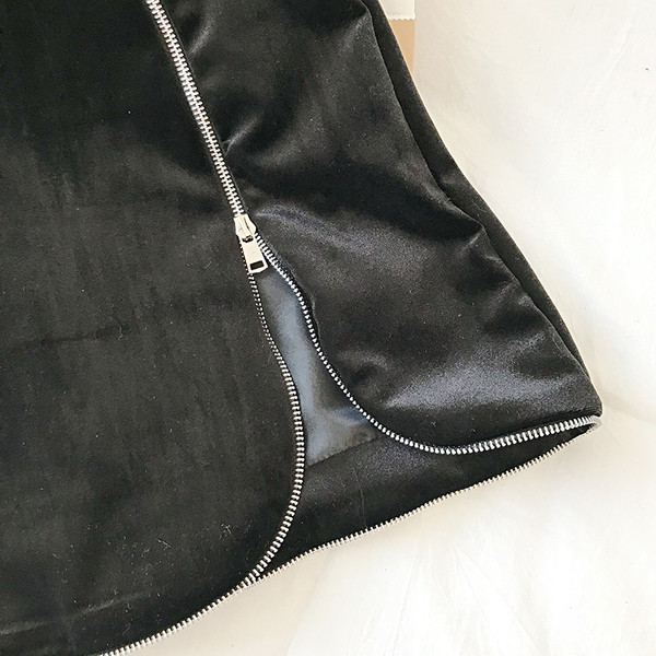 Fusta de dama moderna din catifea in negru si albastru cu fermoar si talie inalta