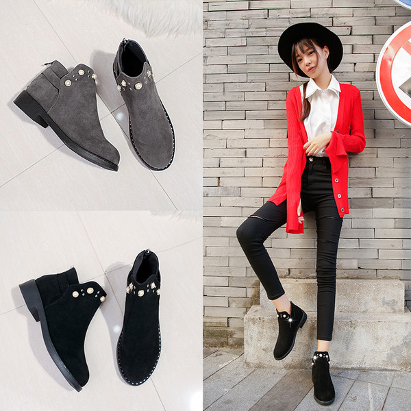 Γυναικείες Casual Eco-Velor μπότες σε μαύρο και γκρι χρώμα - μυτερό μοντέλο  με διακόσμηση πέρλες