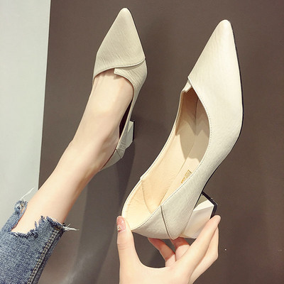 Γυναικεία casual παπούτσια μυτερό μοντέλο από οικολογικό  δέρμα σε διάφορα χρώματα - δύο μοντέλα