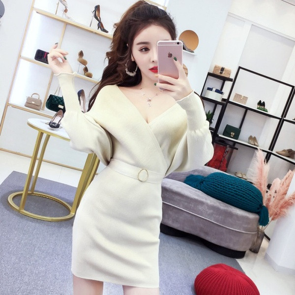 Rochie moderna de dama tricotata cu curea si decolteu spitz in mai multe culori