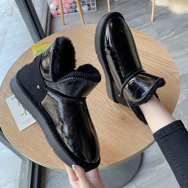 Alkalmi női téli csizma puha béléssel és lapos talppal több színben