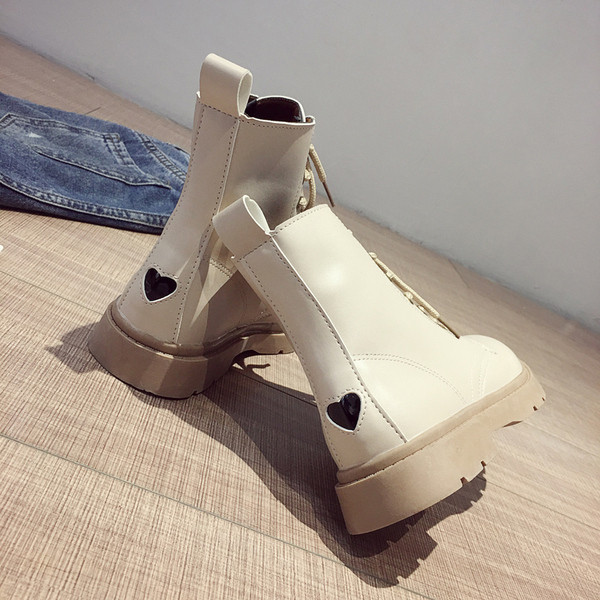 Női alkalmi csizma eko bőrből több színben télre is alkalmas