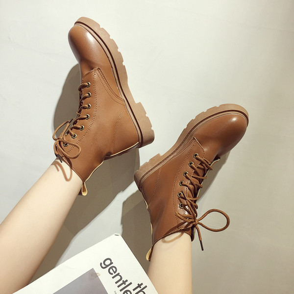 Női alkalmi csizma eko bőrből több színben télre is alkalmas