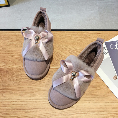 Γυναικεία παπούτσια με τρισδιάστατο στοιχείο με απαλή επένδυση σε διάφορα χρώματα