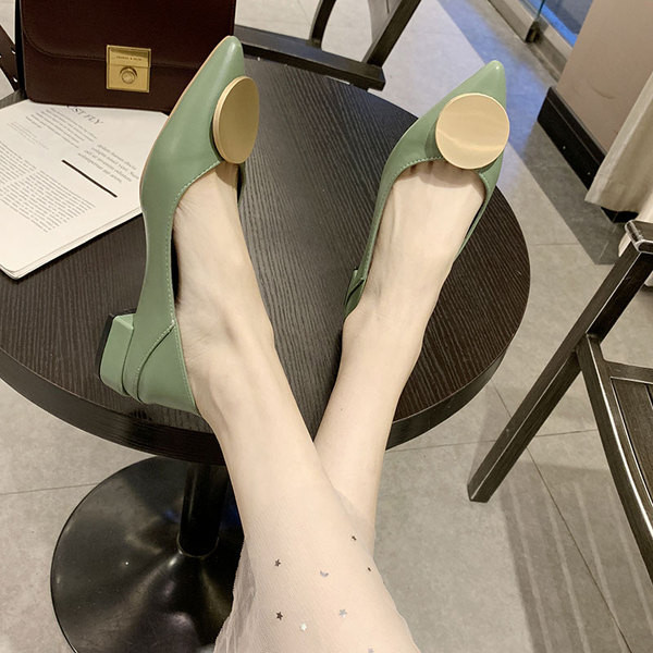 Pantofi moderni de dama model ascutit in mai multe culori