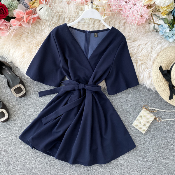 Κομψή γυναικεία μπλούζα με κοντό μανίκι και φερμουάρ στην πλάτη σε έξι χρώματα