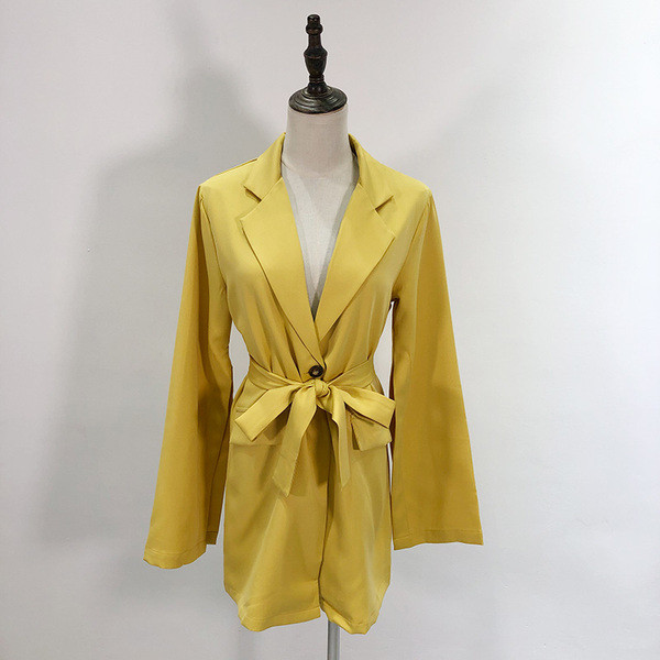 Jachetă modernă de primăvară-toamnă cu decolteu adânc și curea de culoare galbenă