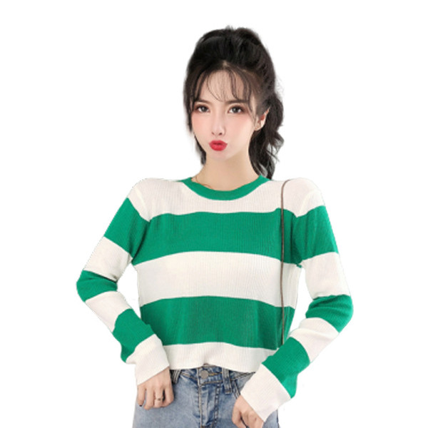 Női rövid pulóver négy színben, kerek nyakkivágással és hosszú ujjal
