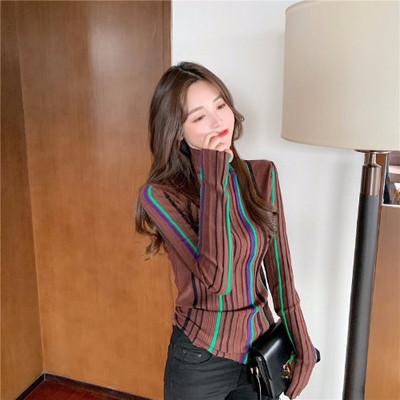 Γυναικεα ριγέ μπλούζα με κολάρο σε καφέ και μπλε χρώμα