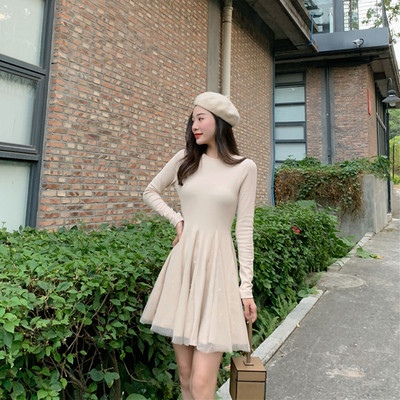 Νέο μοντέλο γυναικείο φόρεμα με στρογγυλη λαιμόκοψη σε μαύρο και μπεζ χρώμα