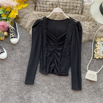 Γυναικεία μπλούζα με τετράγωνη λαιμόκοψη και δαντέλα σε κόκκινο, κίτρινο, μαύρο και άσπρο χρώμα