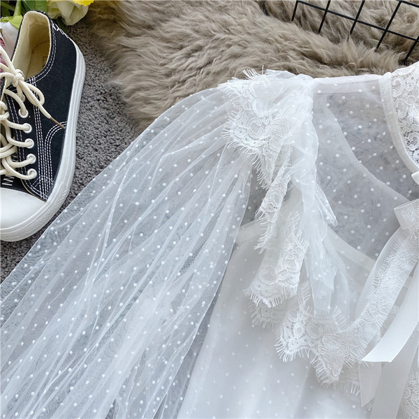 Modern női ing csipke és tüll ujjú fehér színben