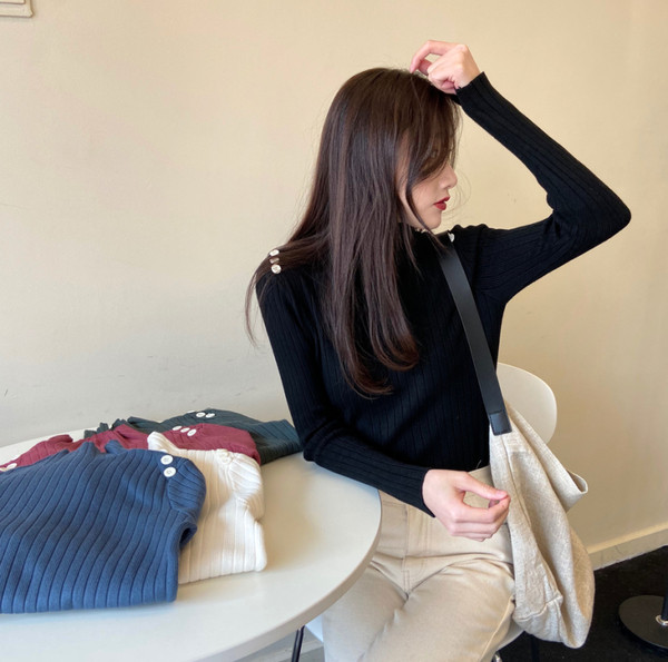 Γυναικείο φούτερ με κολάρο και κουμπιά σε άσπρο, πράσινο, μπλε, μαύρο και ροζ χρώμα