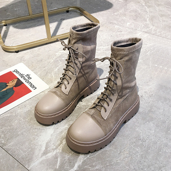 Női őszi-téli csizma fűzővel és lapos talppal, fekete és bézs színben