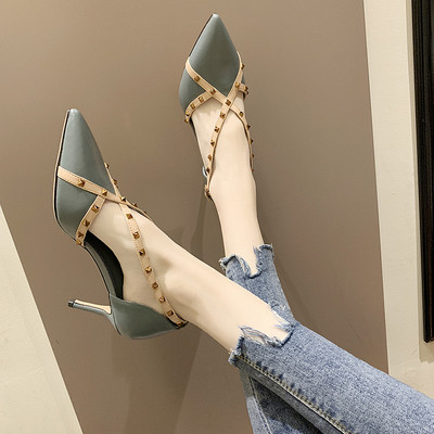 Дамски модерни обувки заострен модел с тънък ток в син и бежов цвят 