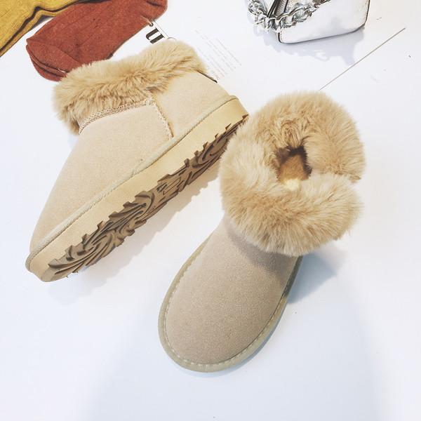 Cizme de iarnă de damă cu căptușeală moale și talpă plată în negru, bej, maro și gri