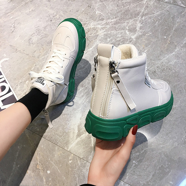 Γυναικεία αθλητικά casual αθλητικά παπούτσια με απαλή επένδυση και έγχρωμη  σόλα