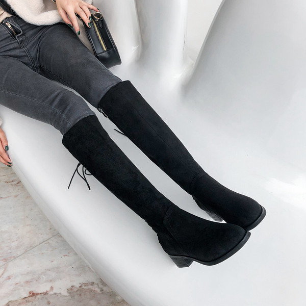 Cizme de iarna dama cu toc mic gros din piele intoarsa ecologica in negru si bej