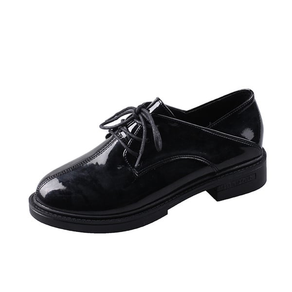 Γυναικεία παπούτσια από οικολογικό δέρμα με κορδόνια  σε μαύρο χρώμα