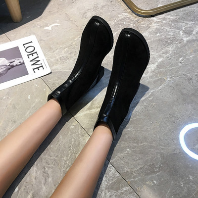 Cizme moderne de dama cu talpa plate in negru si bej