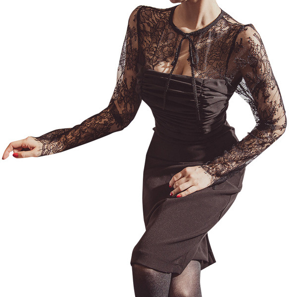 Μοντέρνο γυναικείο φόρεμα με μανίκια δαντέλας και οβάλ λαιμόκοψη με μαύρο χρώμα