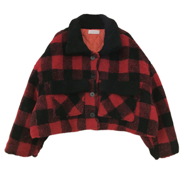 Μοντέρνο γυναικείο καρό παλτό με κουμπιά και τσέπες σε κόκκινο και μαύρο χρώμα