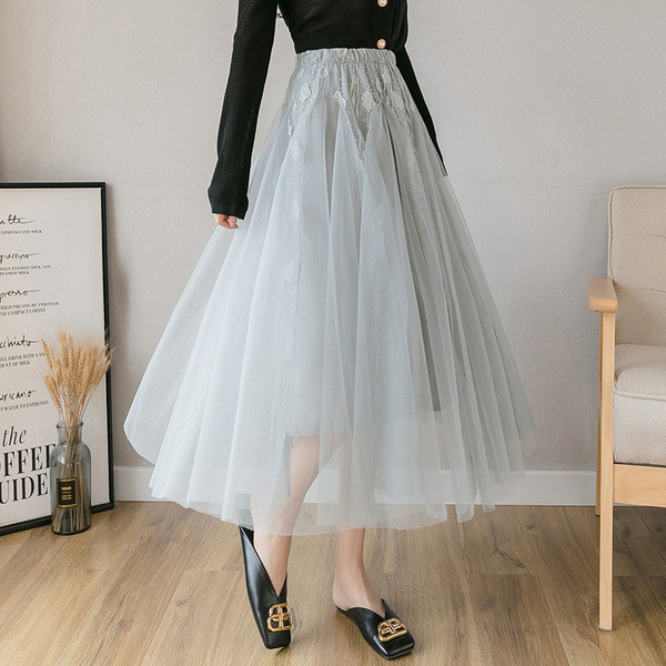 Modern női szoknya négy színben gumírozott derékkal és csipkével