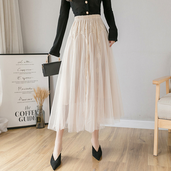 Modern női szoknya négy színben gumírozott derékkal és csipkével