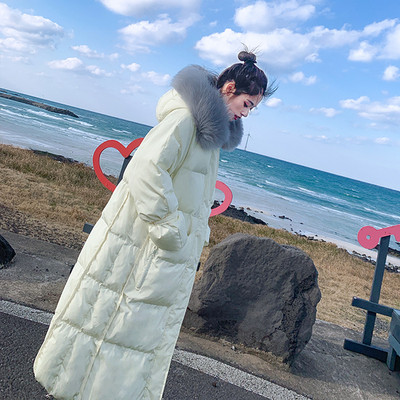 Hosszú női téli kabát kapucnival és pehelyszínnel, kék, fekete és fehér színben