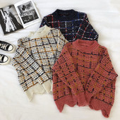 Női széles pulóver modell, hosszú ujjal és kerek nyakkivágással, három színben