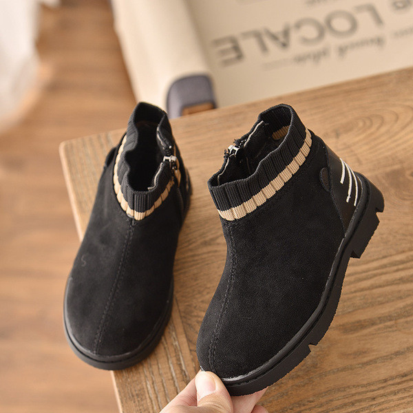 Bársonyos téli csizma cipzárral lányoknak fekete és barna színben