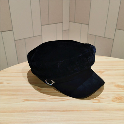 Γυναικείο χειμερινό χνουδωτό καπέλο  με γείσο και καφέ, μπεζ, μπλε, μαύρο και ροζ χρώμα