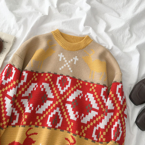 Női karácsonyi pulóver széles modell három színben, kerek nyakkivágással