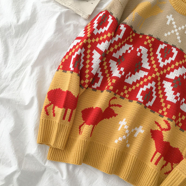 Női karácsonyi pulóver széles modell három színben, kerek nyakkivágással